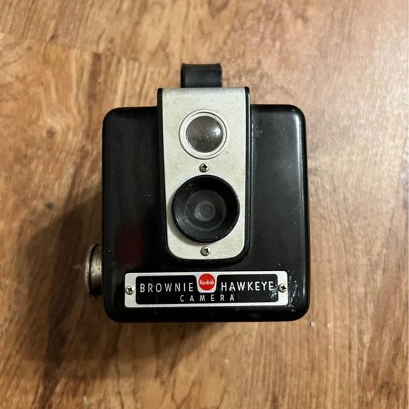 Kodak Other - Kodak Brownie Hawkeye Film Camera